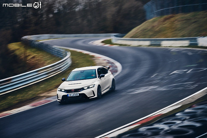 【海外新訊】Honda Civic Type R奪回紐柏林前驅車王座,7分44秒881刷新最速單圈!