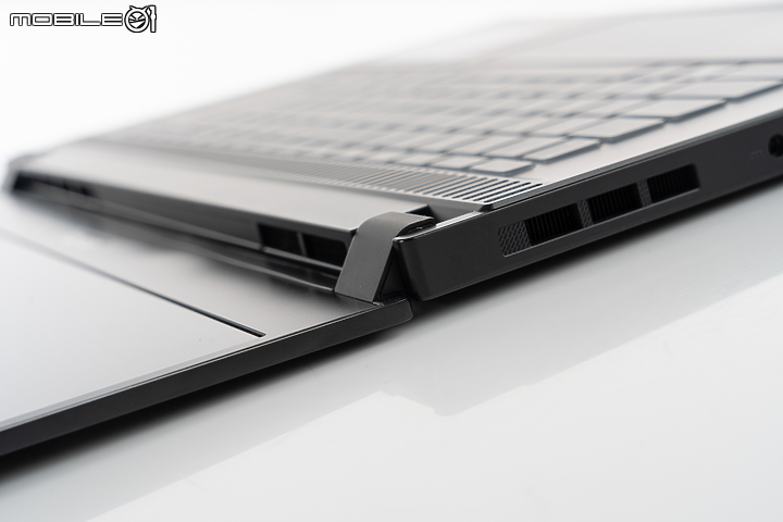 MSI Stealth 15 A13V 測試報告|兼具工作與娛樂效能的薄型筆電
