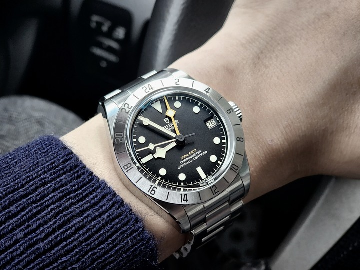 「初嚐勞力士集團的美好」TUDOR BLACK BAY PRO GMT 帝舵碧灣專業型兩地時區腕錶 (圖多文長)