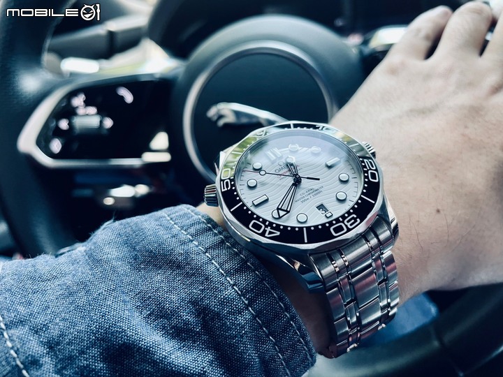 「分享」Omega seamaster 300 diver -白面鋼帶