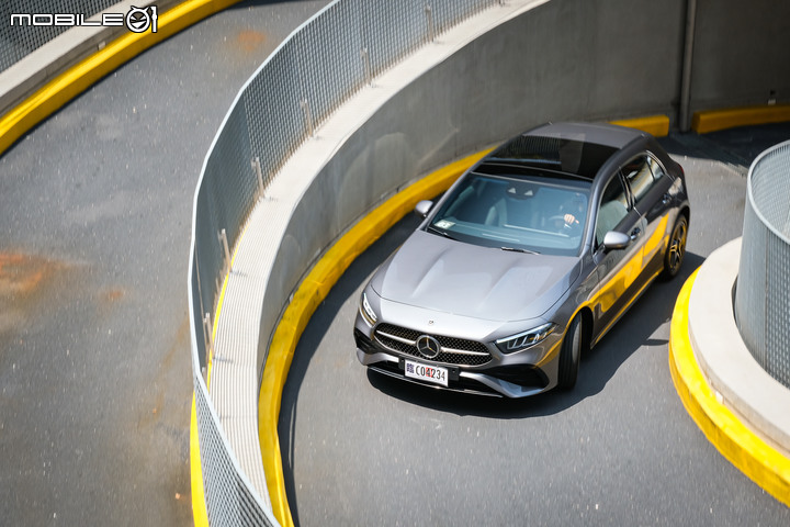 Mercedes-Benz A/B-Class 小改款試駕|48V輕油電注入、科技指數更為升級!