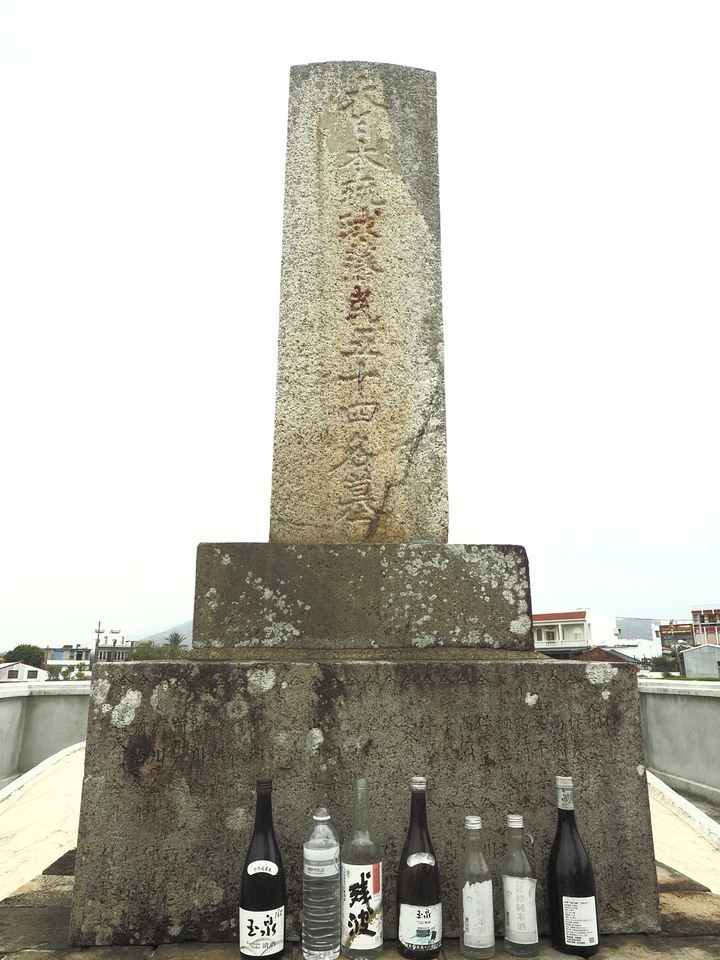 琉球國民五十四名墓、明治七年討蕃軍本營地紀念碑、石門古戰場、牡丹社事件紀念公園、西鄉都督遺績記念碑與忠魂碑、高士神社、港仔大沙漠｜八瑤灣 — 【1874年牡丹社事件】場景 — 恆春半島歷史場景旅程之二