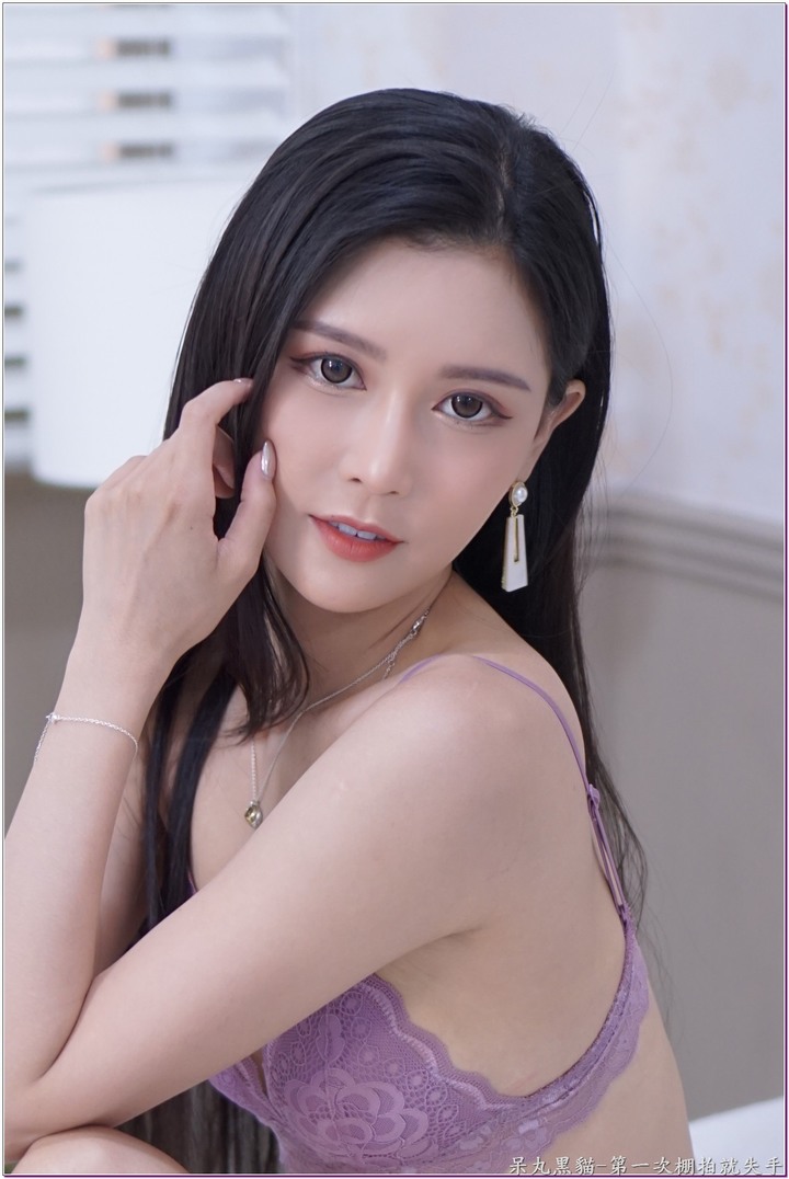 第一次棚拍就失手 ~ 初次才是最美 許玲玲