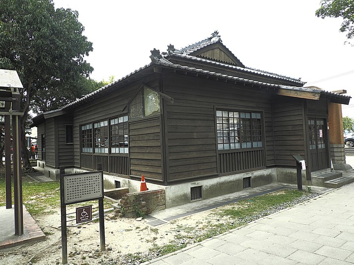 新化老街、新化武德殿、日式宿舍群與蘇家古厝，附掛記憶中的好味道 — 成功醬油、正豐蔴油廠