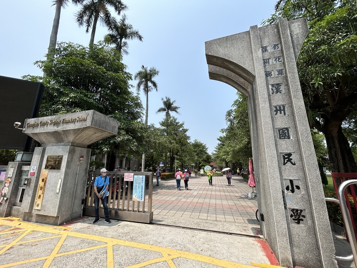騎 到 溪 州 迓 大 甲 媽