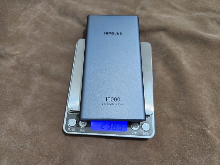 點我看大圖 簡單分享Xiaomi 行動電源 10000 33W 口袋版 Pro