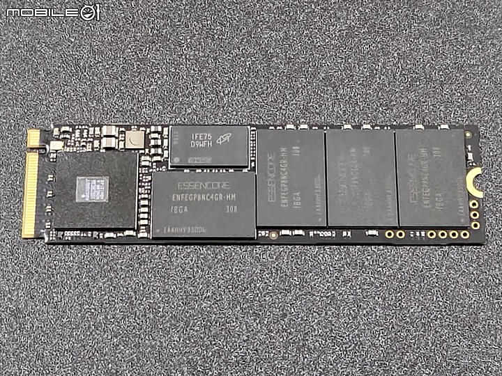 KLEVV CRAS C930 "Born for Faster Life"
