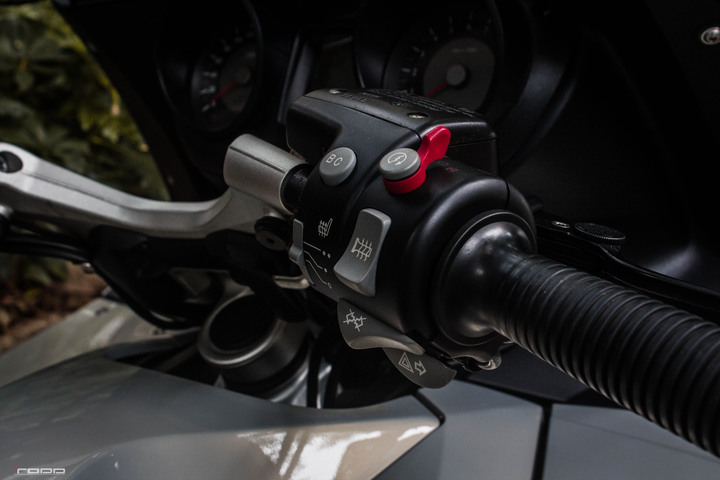 【TODD】【開箱】德意志跑旅旗艦!BMW K1200GT我願稱你最強!