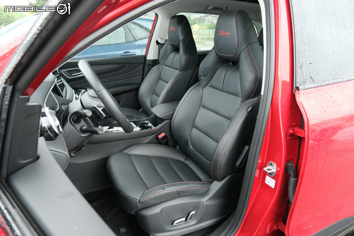 MG HS 2.0 / Ford Kuga ST-Line / Toyota RAV4 Adventure 集體評比|整體表現更全面的中流砥柱!