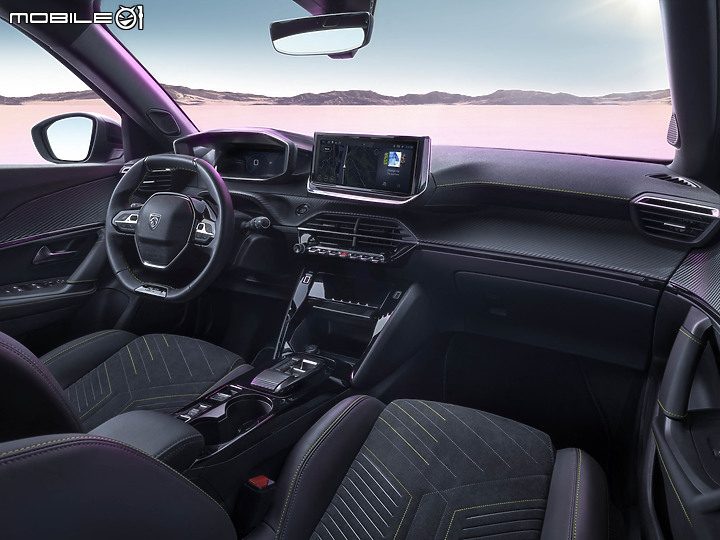 【海外新訊】Peugeot 2008小改款登場,外觀微整、純電E-2008動力續航力皆升級!