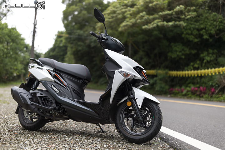 SYM JET SL TCS 試駕|強化安全不漲價 升級就在細節裡