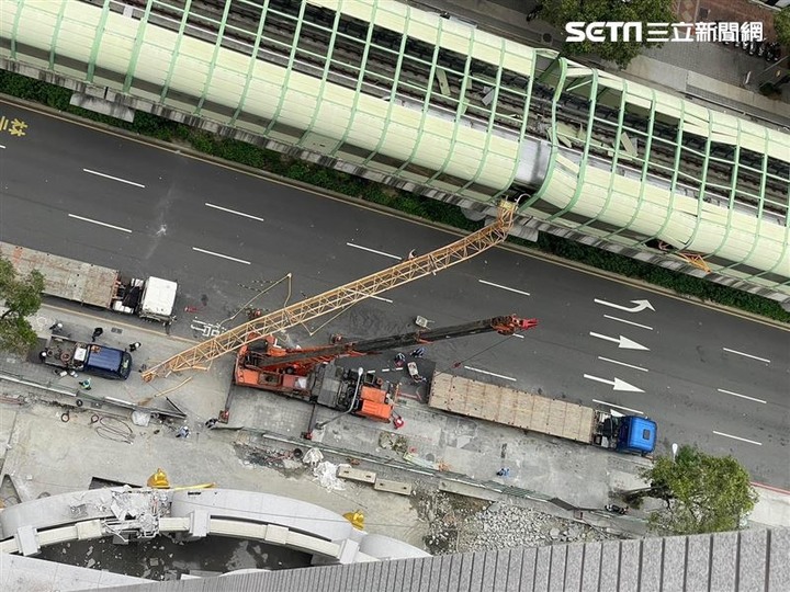 興富發工地塔吊墜落砸台中捷運「貫穿」車廂，中市開罰27萬、勒令停工