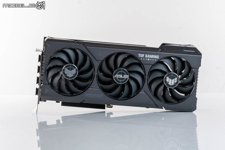 華碩 TUF GeForce RTX 4060 Ti O8G GAMING 顯示卡開箱實測 小顯卡裝大風扇真的有幫助?