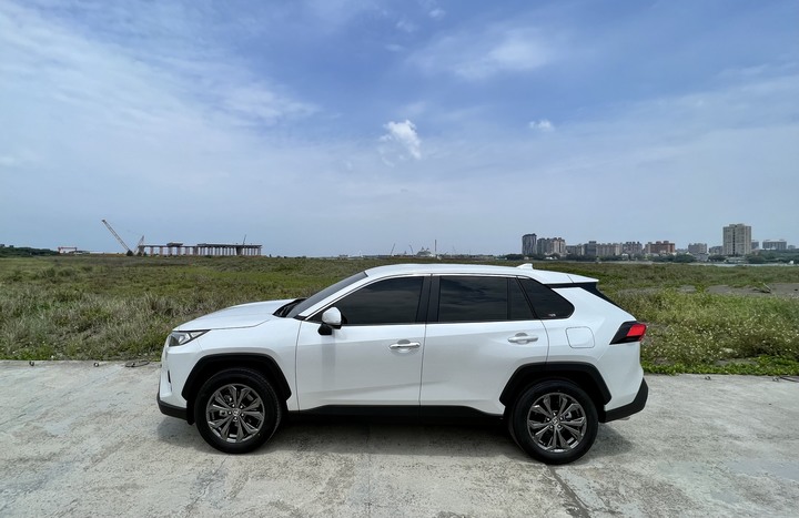 2023年RAV4汽油旗艦版微開箱