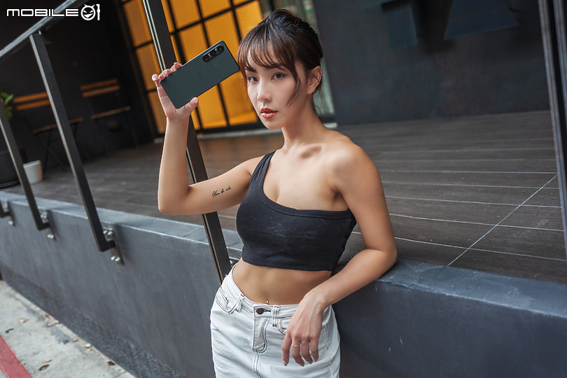 Sony Xperia 1 V初步體驗|變化存同求異、不走大底更有α味!