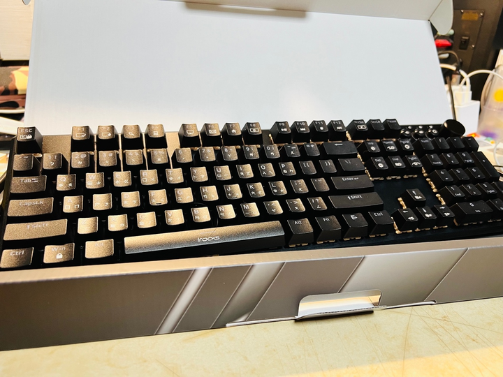 iRocks k74m 不專業開箱