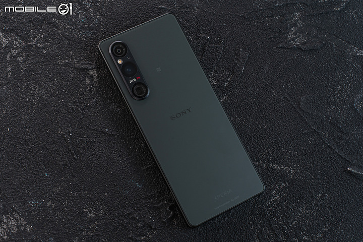 Sony Xperia 1 V初步體驗|變化存同求異、不走大底更有α味!