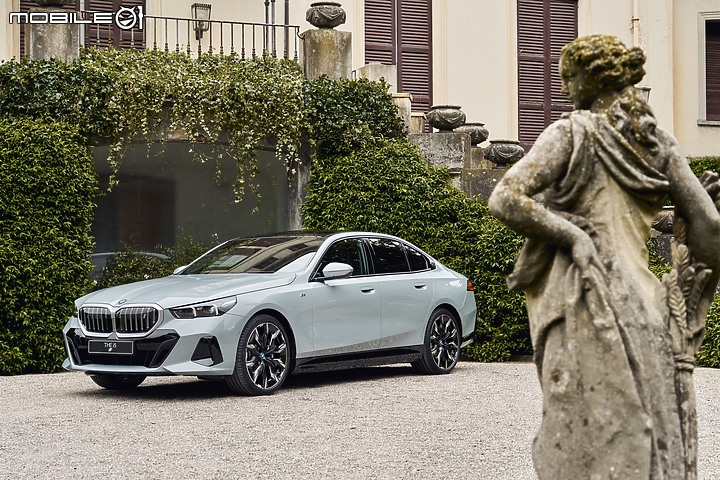 【海外新訊】BMW大改款5系列/純電i5正式發表,內外觀與數位科技全面進化、純電i5動力突破六百匹!