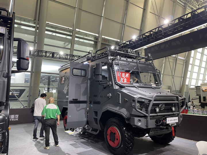 參觀上海國際房車旅遊博覽會 (露營車)