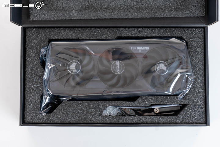 華碩 TUF GeForce RTX 4060 Ti O8G GAMING 顯示卡開箱實測 小顯卡裝大風扇真的有幫助?