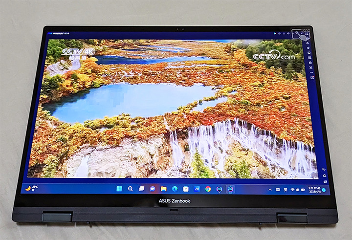 Zenbook Flip 14 OLED (UP3404VA)試用
