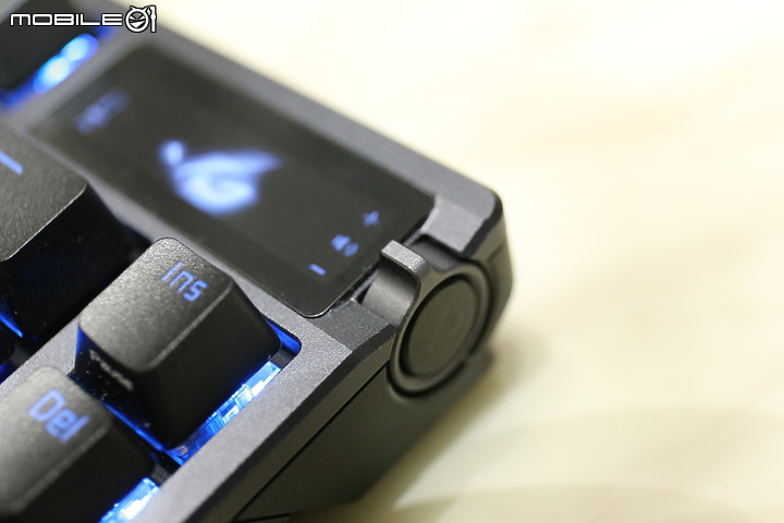 結合頂尖技術的客製化鍵盤|ROG Azoth不專業開箱測試