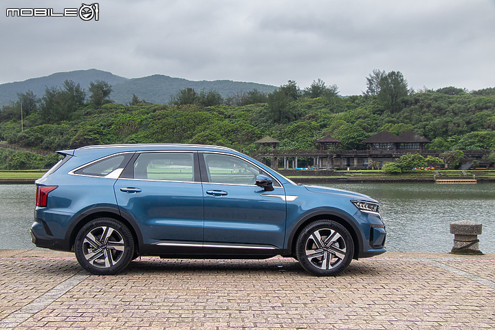 Kia Sorento 渦輪油電試駕|招牌大菜準備上桌!