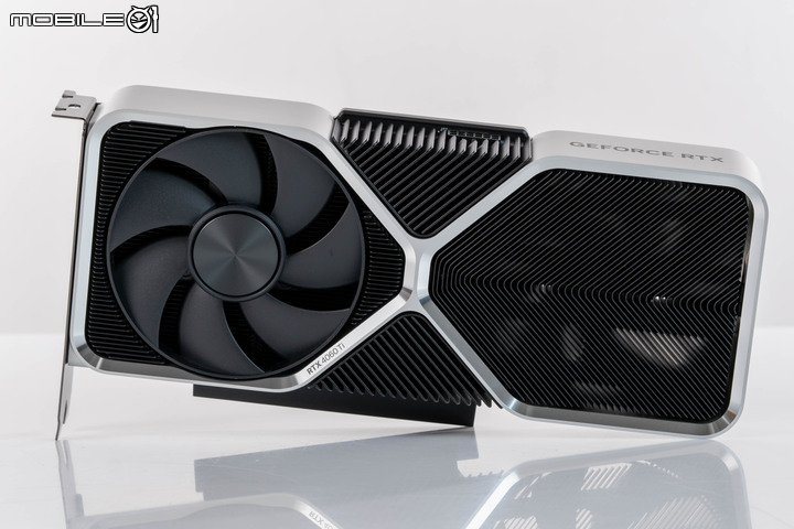 NVIDIA GeForce RTX 4060 Ti FE 創始版顯示卡開箱實測 以1080p效能導向的主流新兵