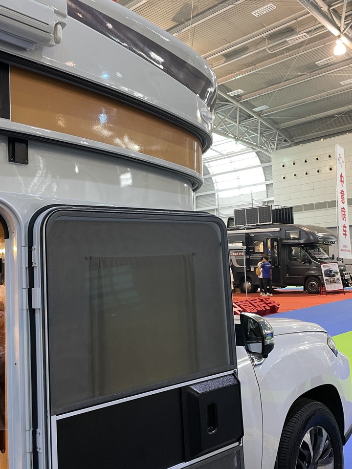 參觀上海國際房車旅遊博覽會 (露營車)