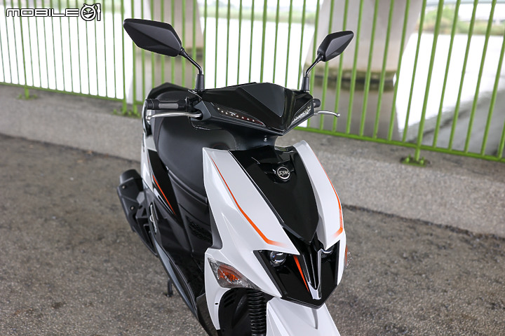 SYM JET SL TCS 試駕｜強化安全不漲價 升級就在細節裡