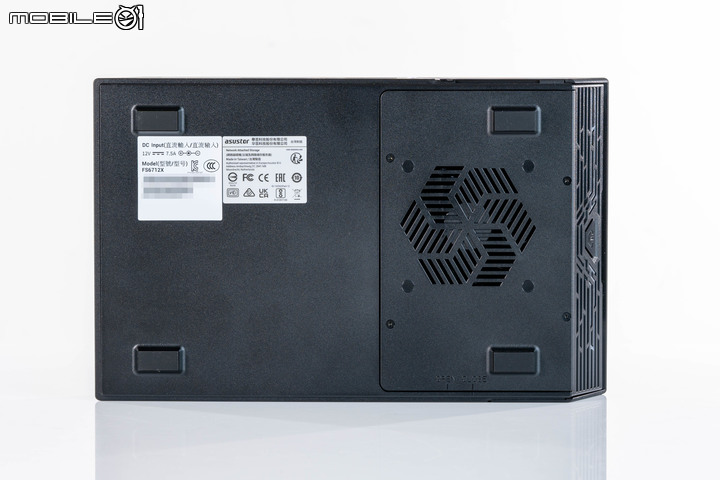 ASUSTOR FLASHSTOR 12 Pro FS6712X NAS 開箱實測 10G 網路搭配全 SSD 配置提供高速存取快感