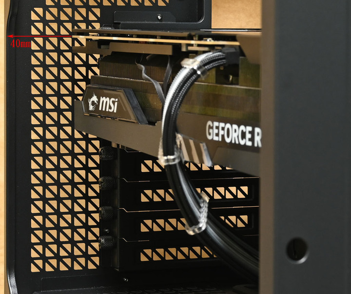 點我看大圖 Antec Performance 1機殼開箱