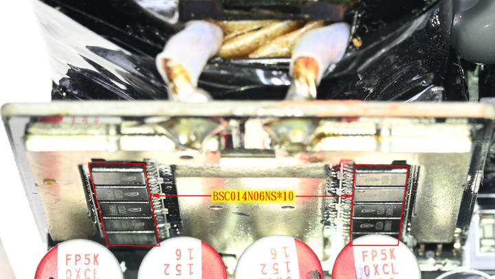 點我看大圖 NZXT C1200 GOLD 1200W金牌全模組化電源開箱