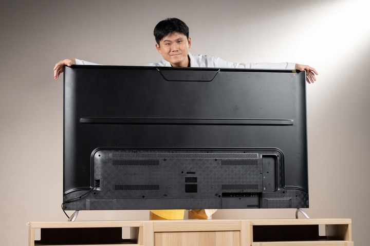 點我看大圖 全台灣最詳細完整評測 BenQ E-750 開箱 這不就來了?