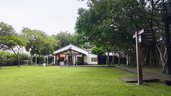 旅遊憶記|時間成就壯麗 |台南-安平樹屋