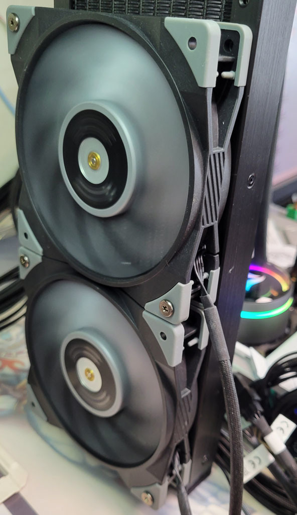 點我看大圖 Cooler Master MOBIUS 120 OC開箱簡測