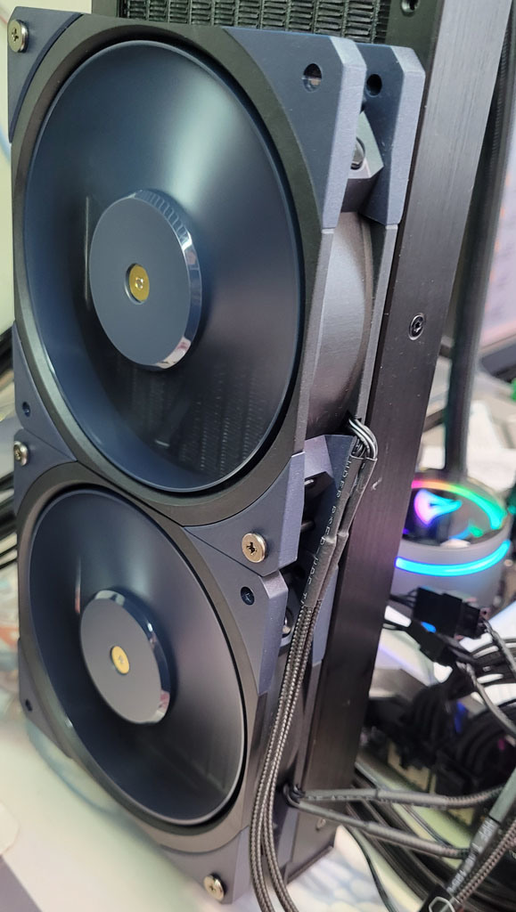 點我看大圖 Cooler Master MOBIUS 120 OC開箱簡測
