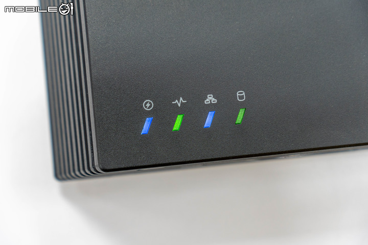 ASUSTOR FLASHSTOR 12 Pro FS6712X NAS 開箱實測 10G 網路搭配全 SSD 配置提供高速存取快感