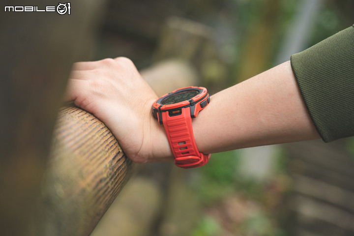 Garmin INSTINCT 2X Solar 本我系列錶款開箱|首度導入LED手電筒、高CP值探險鉅作!
