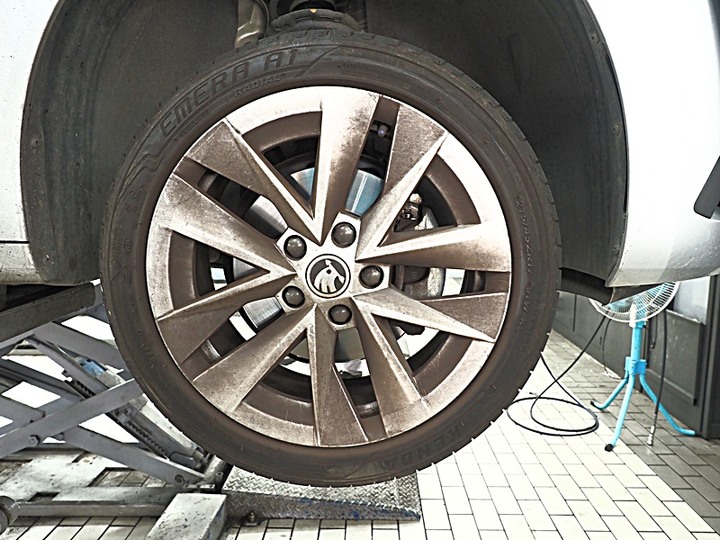 ŠKODA OCTAVIA COMBI 1.0TSI e-TEC 30,000km 保養紀錄