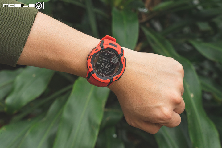 Garmin INSTINCT 2X Solar 本我系列錶款開箱|首度導入LED手電筒、高CP值探險鉅作!
