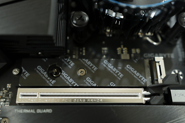 萬元內的誠意之作。由不可描述的 GIGABYTE 技嘉科技 帶來的 【Z790 AORUS ELITE AX】高品質主機板