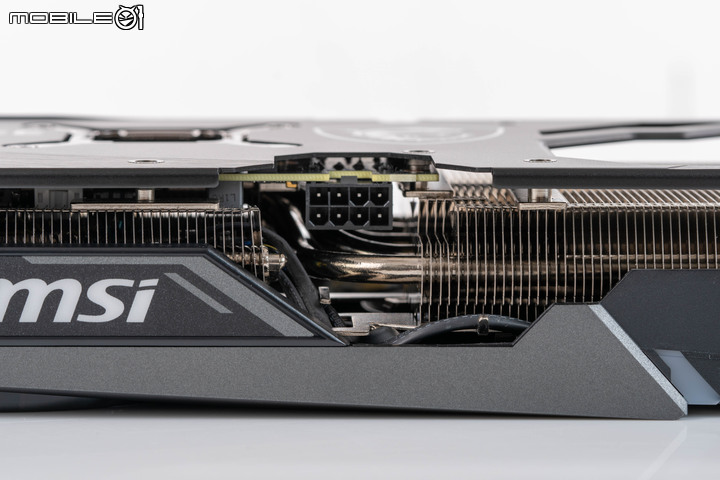 微星 GeForce RTX 4060 Ti GAMING X TRIO 8G 顯示卡開箱實測 以大開口散熱提供更高運作效能