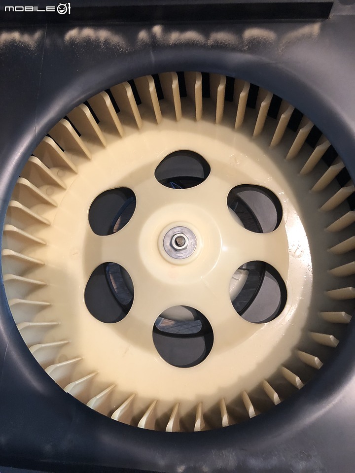 點我看大圖 三菱除濕機 MJ-E175AF-TW DIY 保養(圖多慎入)