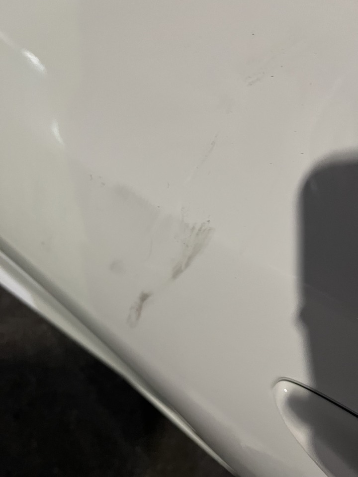 停車在路邊被破壞