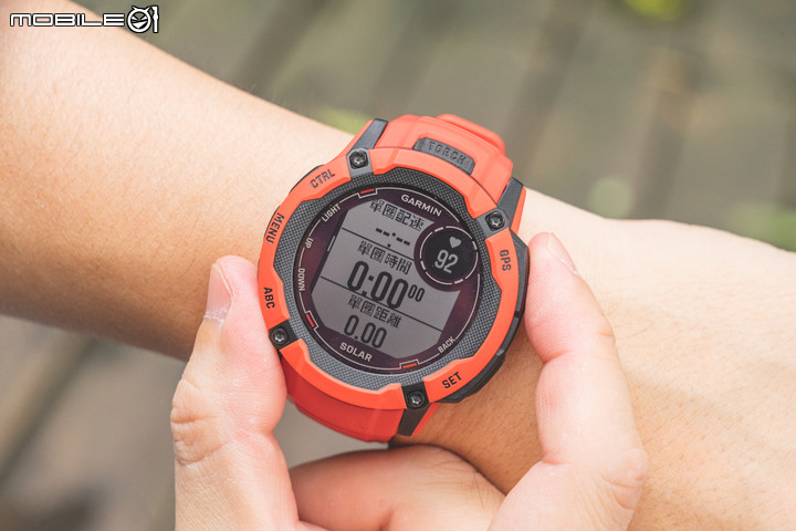 Garmin INSTINCT 2X Solar 本我系列錶款開箱｜首度導入LED手電筒、高CP值探險鉅作！