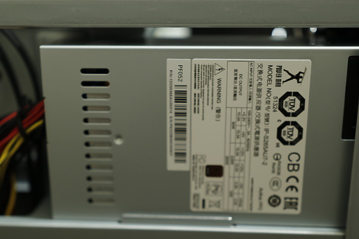 【用純SSD自組NAS】並留下4個槽供隨時擴充 家用SOHO Mini Server ITX？廢話跟圖一樣多
