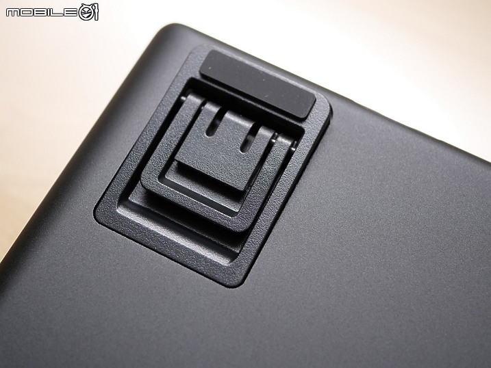 點我看大圖 HyperX Alloy Origins Core -PBT 紅軸 TKL 開箱