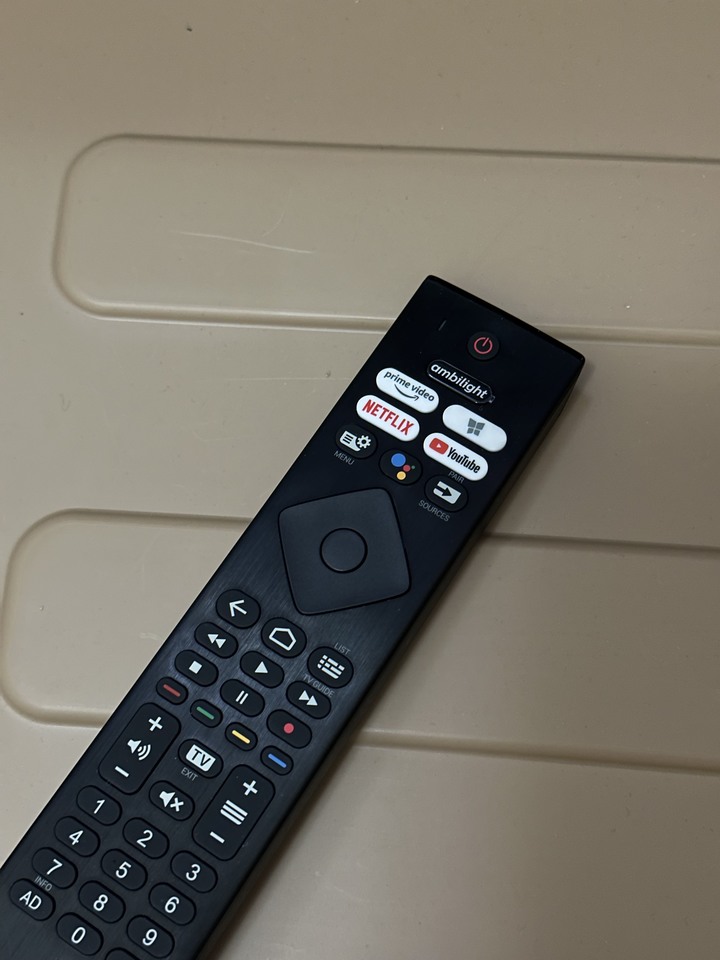 [使用心得］首次購買OLED電視～飛利浦OLED707