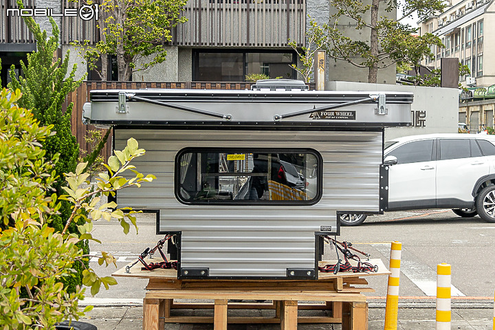 蔣大的 Toyota Tacoma 皮卡 & Four Wheel Campers 露營車廂開櫃紀錄|準備踏上承載式露營車之路!